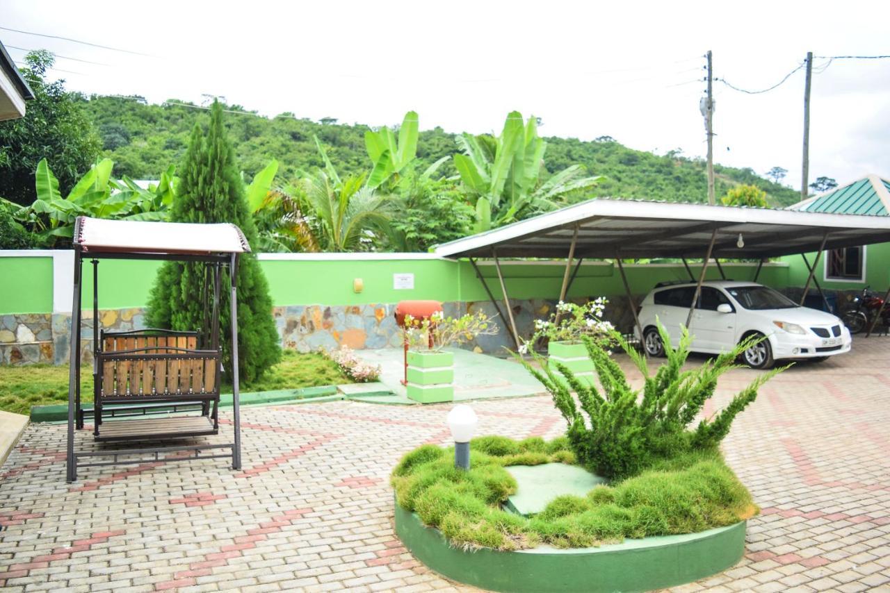 3A'S Guest House Akosombo Zewnętrze zdjęcie