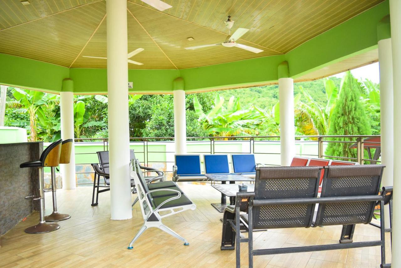 3A'S Guest House Akosombo Zewnętrze zdjęcie