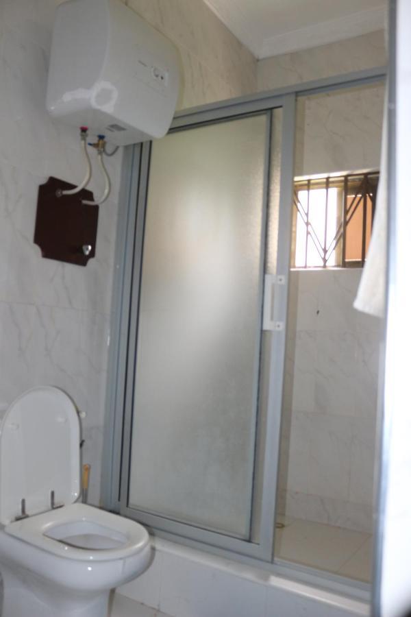 3A'S Guest House Akosombo Zewnętrze zdjęcie