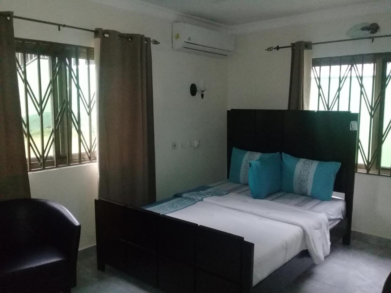 3A'S Guest House Akosombo Zewnętrze zdjęcie