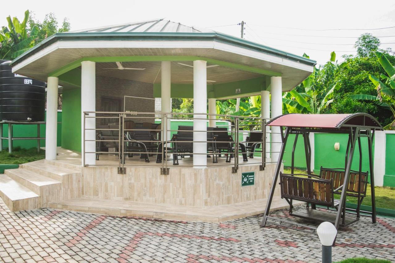 3A'S Guest House Akosombo Zewnętrze zdjęcie