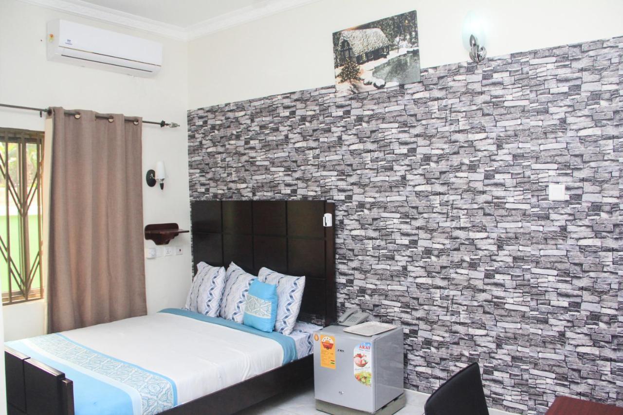 3A'S Guest House Akosombo Zewnętrze zdjęcie