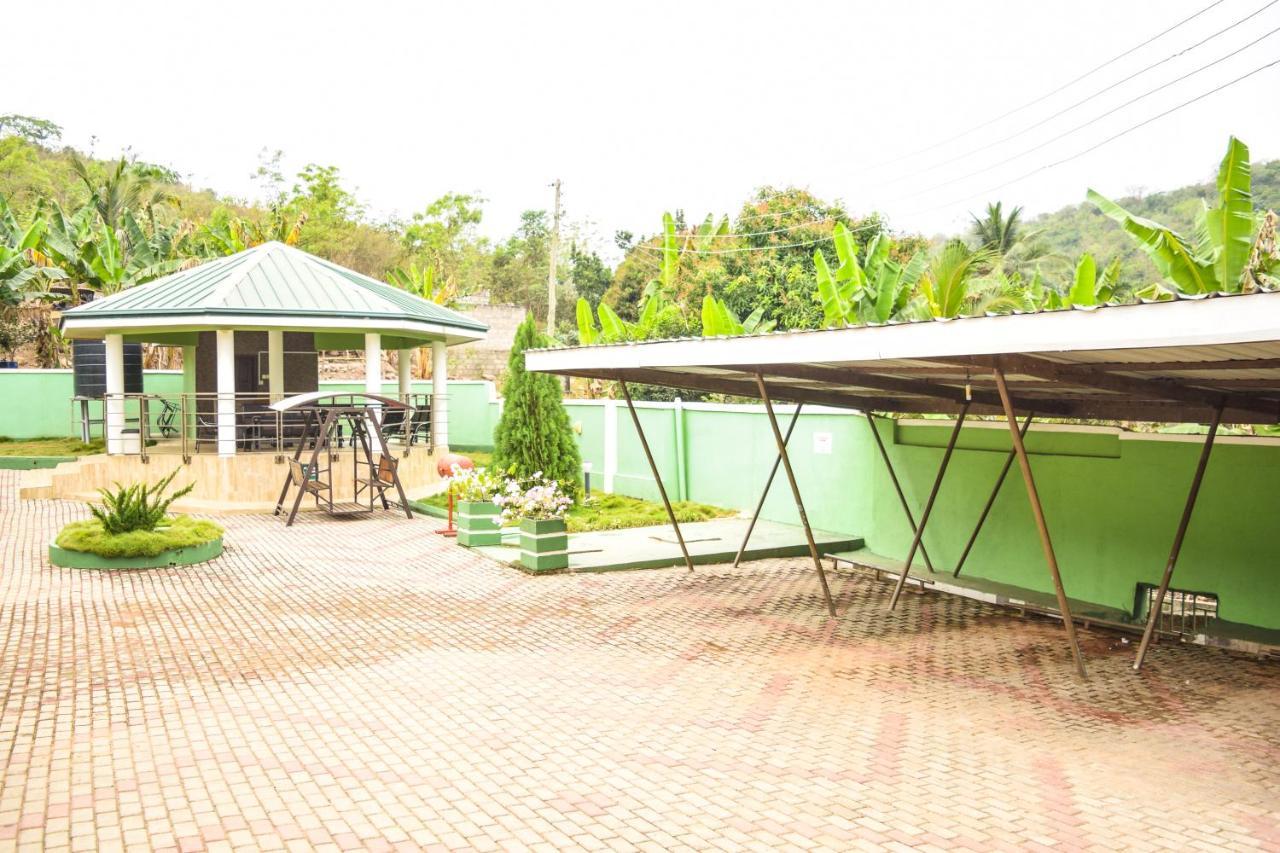 3A'S Guest House Akosombo Zewnętrze zdjęcie