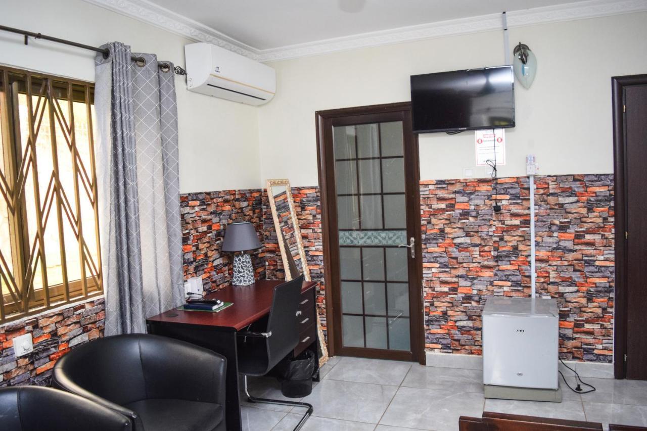 3A'S Guest House Akosombo Zewnętrze zdjęcie