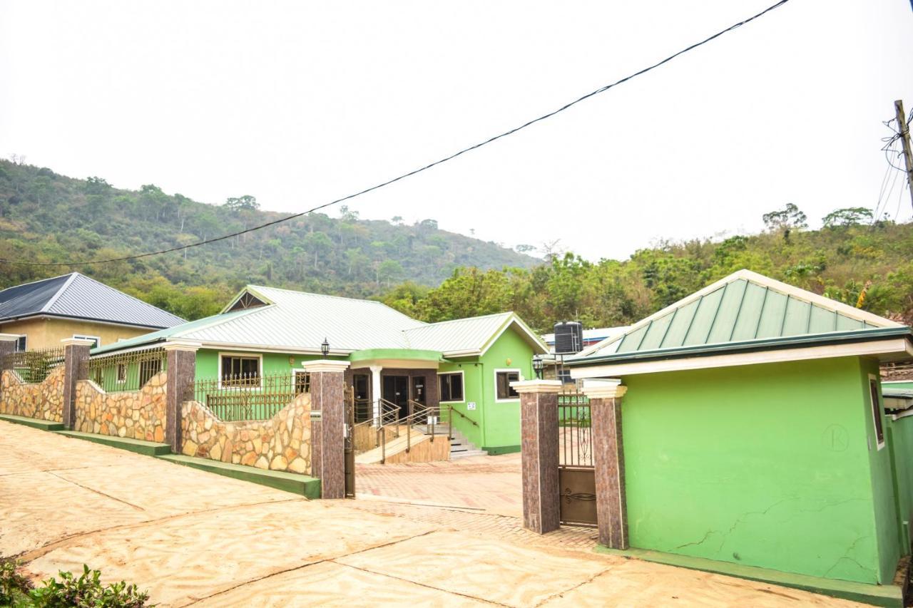 3A'S Guest House Akosombo Zewnętrze zdjęcie