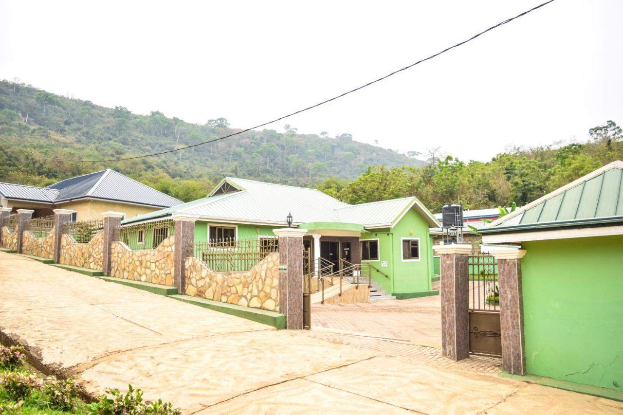 3A'S Guest House Akosombo Zewnętrze zdjęcie